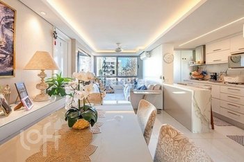 apartment em Rua Coronel Deusdedit Paiva Bueno, Cavalhada - Porto Alegre - RS