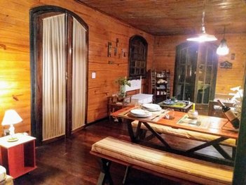 house em Rua Isolina de Freitas Pereira, Samambaia - Petrópolis - RJ