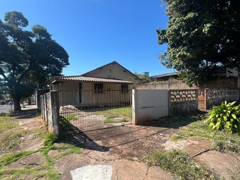 house em Rua Doutor Sylvio Vidal C. Leite Ribeiro, Centro - Paranavaí - PR