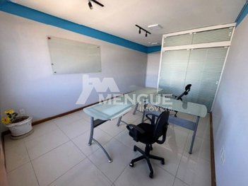 office em Avenida Assis Brasil, São Sebastião - Porto Alegre - RS