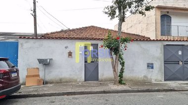house em Rua Doutor Cyrillo Cândido Machado, Vila Suissa - Mogi das Cruzes - SP