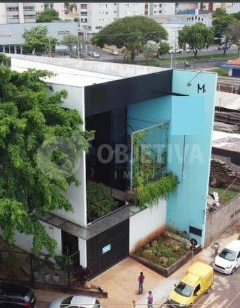 business em Alameda Arnolde de Almeida Castro, Lagoinha - Uberlândia - MG