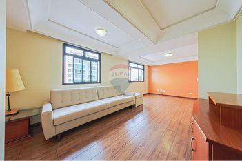 apartment em Rua Rio Grande do Sul, Água Verde - Curitiba - PR