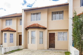 house em Rua Doutor Claudino dos Santos, Centro - São José dos Pinhais - PR