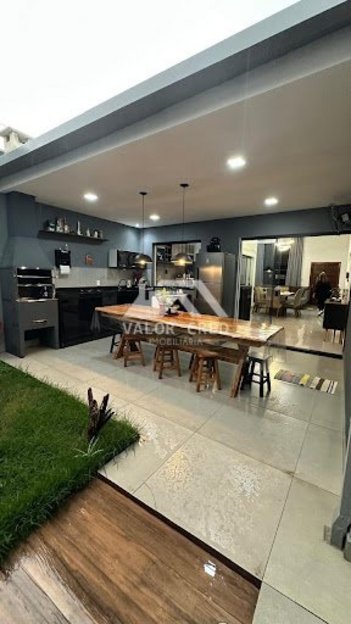 house em Avenida José Adélio de Rezende, Campos Elíseos - Varginha - MG