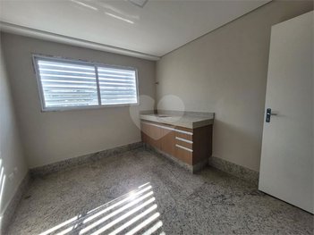 commercial_building em Rua Secundino Veiga, Vila Vianelo - Jundiaí - SP
