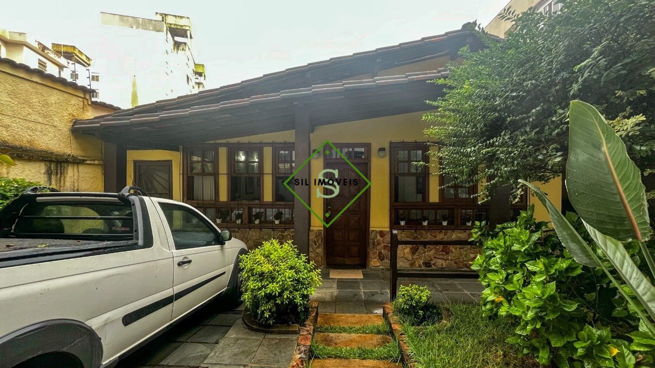 Casa com 8 quartos — Santo Antônio, Belo Horizonte