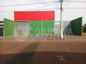 industrial em Rua Mário Quintana, Novo Mundo - Uberlândia - MG