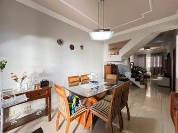 house em Rua Jouji Nakamura, Jardim Novo Horizonte - Maringá - PR