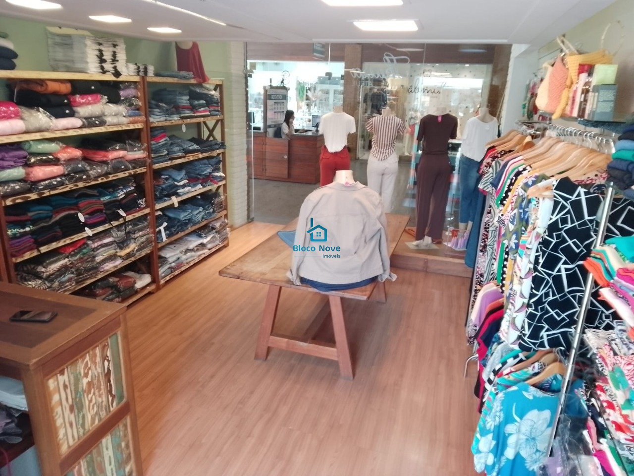 04- PARTE DENTRO DA LOJA