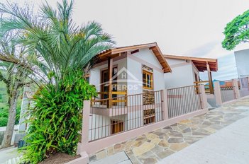 house em Estrada dos Alpes, Glória - Porto Alegre - RS