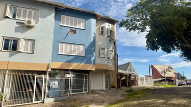 house em Rua Dante Poggetti, Jardim Itu - Porto Alegre - RS