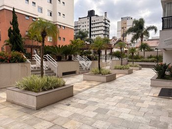 apartment em Rua Palmeiras, Água Verde - Curitiba - PR