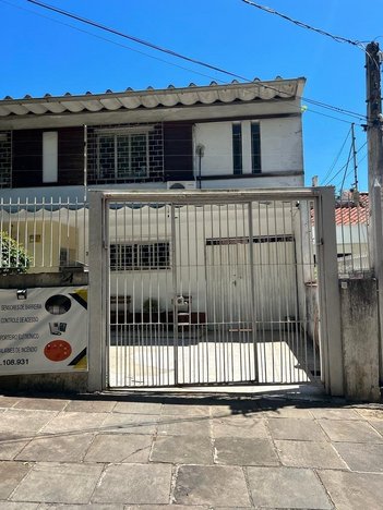house em Rua João Bastian, Três Figueiras - Porto Alegre - RS