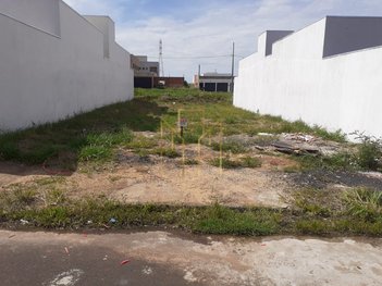 land_lot em Rua Roberto Leong Lik, Laranjeiras - Uberlândia - MG