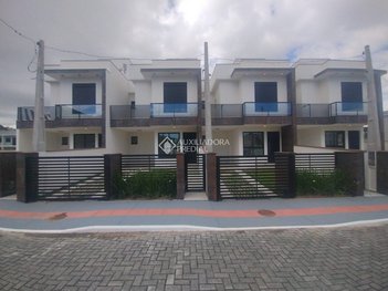 house em Rua Arcanjo Cândido da Silva, Praia de Fora - Palhoça - SC