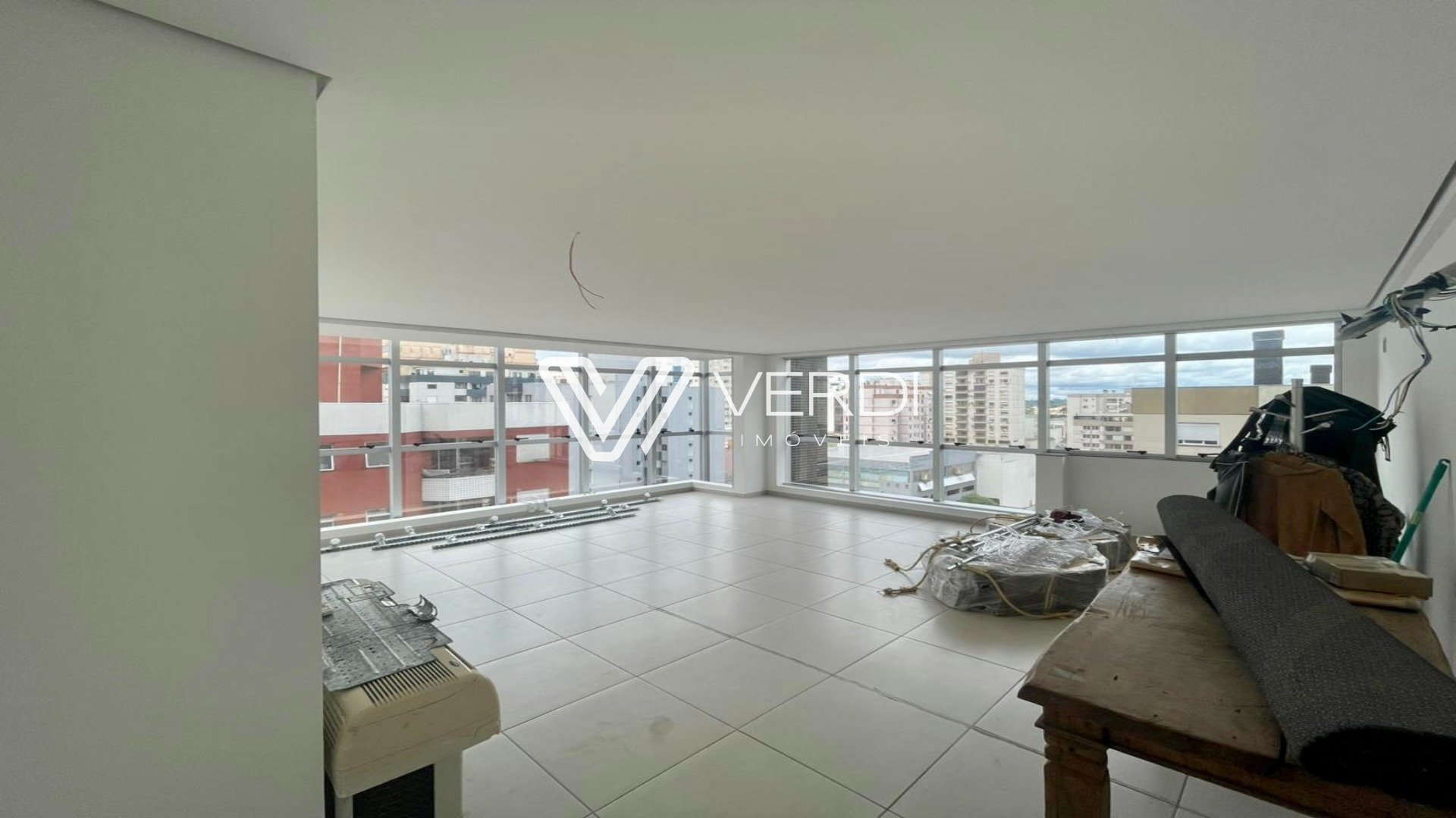 18b399b2-1878-464b-9490-5124287543ee