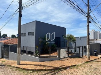 commercial_building em Rua Dona Maria Janasi Biagioni, Centro - Araraquara - SP