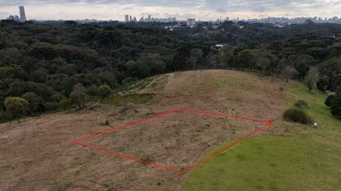 land_lot em Rua Luiz Zilli, Campo Comprido - Curitiba - PR
