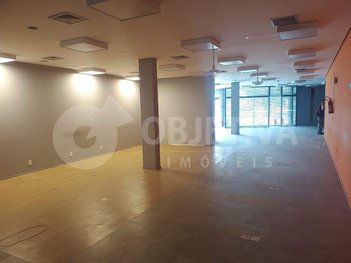 business em Avenida Monsenhor Eduardo, Santa Rosa - Uberlândia - MG