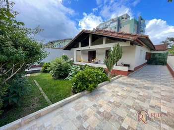 house em Rua Doutor Enio Barbato, Centro - Bertioga - SP
