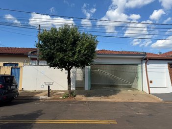 house em Rua Miguel Pelegrina, Jardim Aeroporto - Bauru - SP