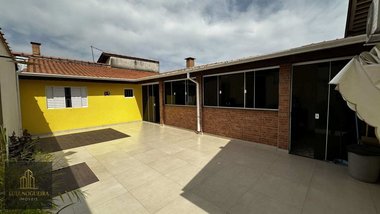 house em Rua Albert Einstein, Conjunto Habitacional Terra dos Ipês I (Sul) - Pindamonhangaba - SP