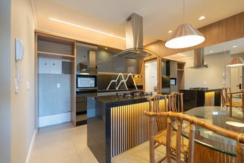 apartment em Avenida dos Búzios, Jurerê Internacional - Florianópolis - SC