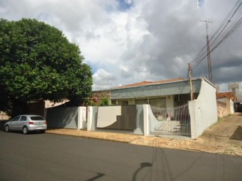house em Rua Vinte e Oito de Setembro, Centro - São Carlos - SP