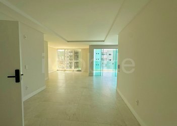 apartment em Rua 216, Meia Praia - Itapema - SC