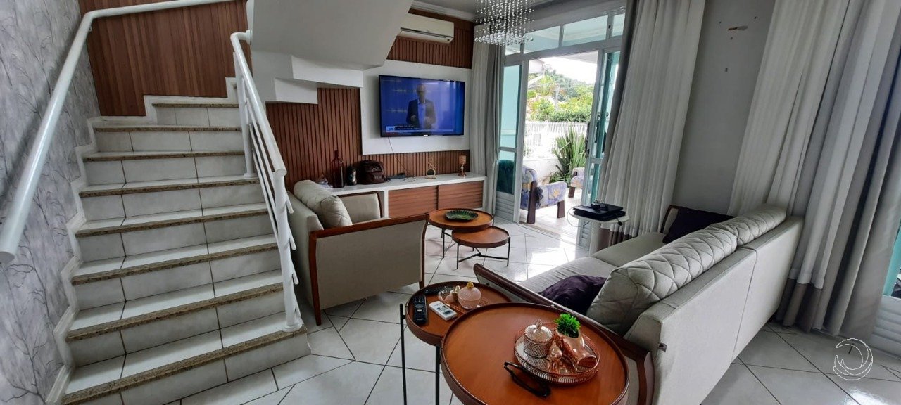 SALA ESCADA