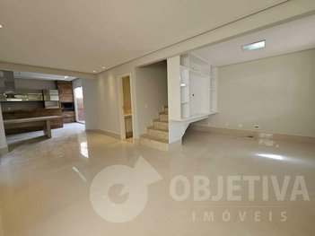house em Avenida Nicomedes Alves dos Santos, Morada da Colina - Uberlândia - MG