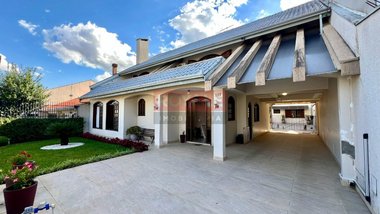 house em Rua Ulisses Gavazzoni, Xaxim - Curitiba - PR