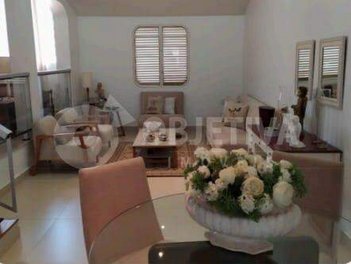 house em Rua Araxá, Osvaldo Rezende - Uberlândia - MG