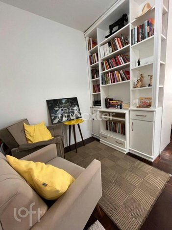 apartment em Rua Demétrio Ribeiro, Centro Histórico - Porto Alegre - RS