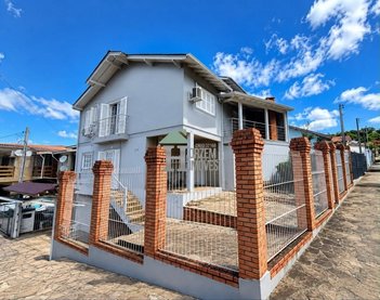house em Rua Fernando de Andrade Prates, Centro - Viamão - RS