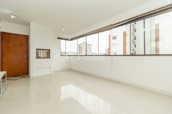 apartment em Rua Doutor Gastão Rhodes, Santana - Porto Alegre - RS