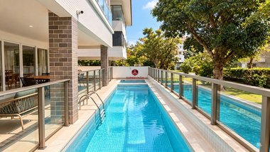apartment em Rua dos Chernes, Jurerê - Florianópolis - SC