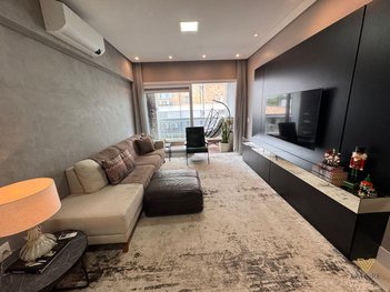 apartment em Rua das Piraúnas, Jurerê Internacional - Florianópolis - SC