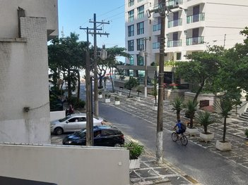 apartment em Rua Sílvia Valadão de Azevedo, Pitangueiras - Guarujá - SP