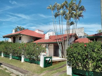 house em Rua Inambuí, Xangri-Lá - Xangri-Lá - RS