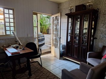 business em Rua José Simões, Jardim Reflorenda - Botucatu - SP