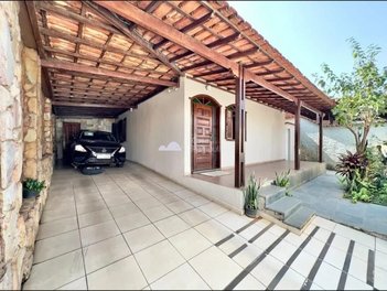 house em Rua Olavo Bilac, Santa Mônica - Belo Horizonte - MG