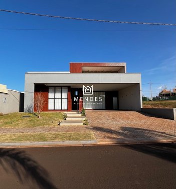 house em Avenida Vale das Araras, Condomínio Vale das Araras - Rio Verde - GO