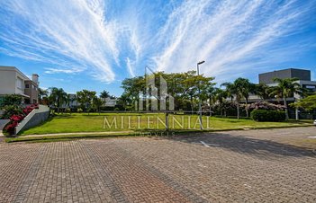 land_lot em Rua das Baúnas, Jurerê Internacional - Florianópolis - SC