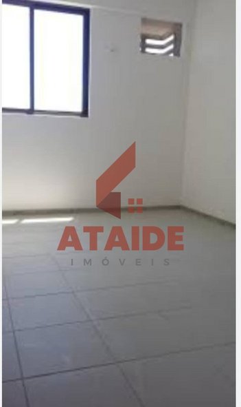 apartment em Rua Vinte e Quatro de Junho, Encruzilhada - Recife - PE