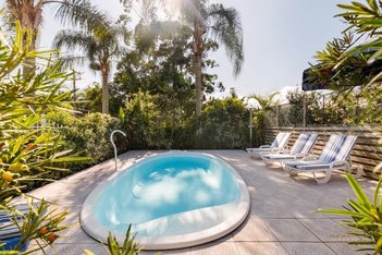 hotel em Avenida dos Coqueiros, Daniela - Florianópolis - SC