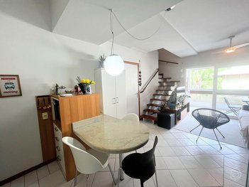 apartment em Laurindo Januário da Silveira, Lagoa da Conceição - Florianópolis - SC