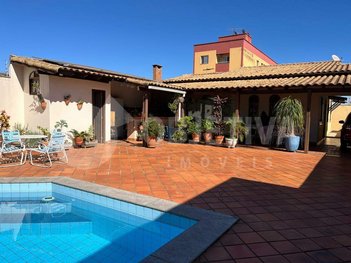 house em Rua Lourdes de Carvalho, Segismundo Pereira - Uberlândia - MG