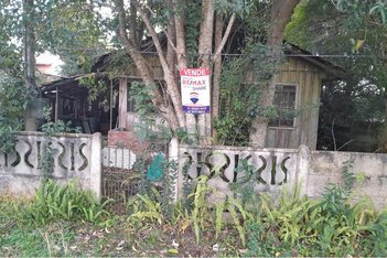 land_lot em Rua Professora Victoria Grassi Mattei, São Lourenço - Curitiba - PR